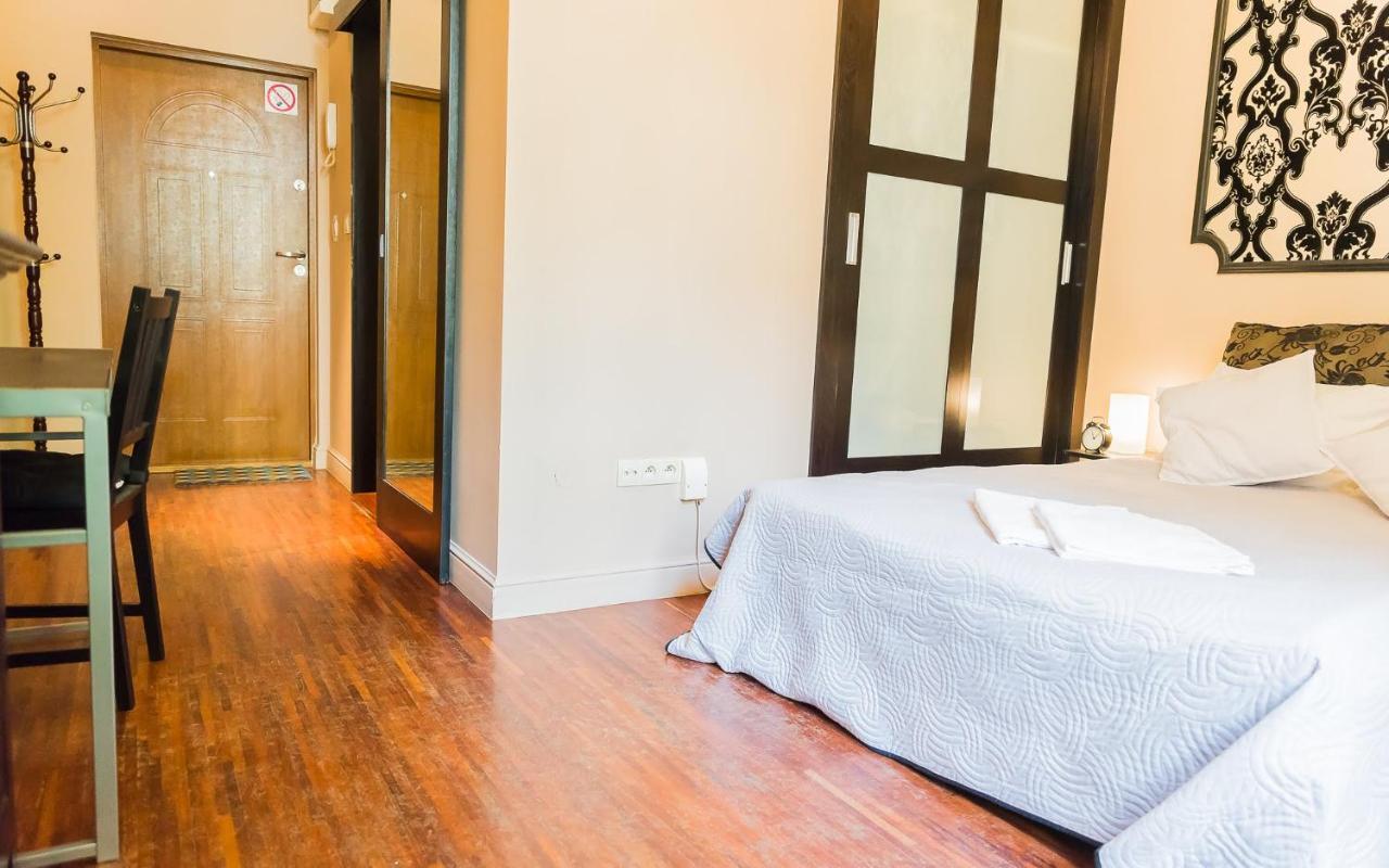 Easy Rent Apartments - Arte Lublin Exteriör bild